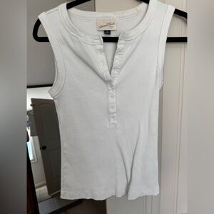 Universal Thread White Sleeveless Top